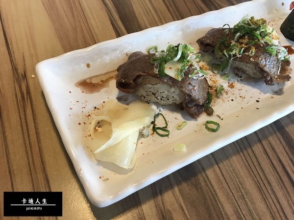 小巷亭壽司：【高雄/食﹡苓雅】微地雷文．隱身像弄的壽司小店．小巷亭壽司