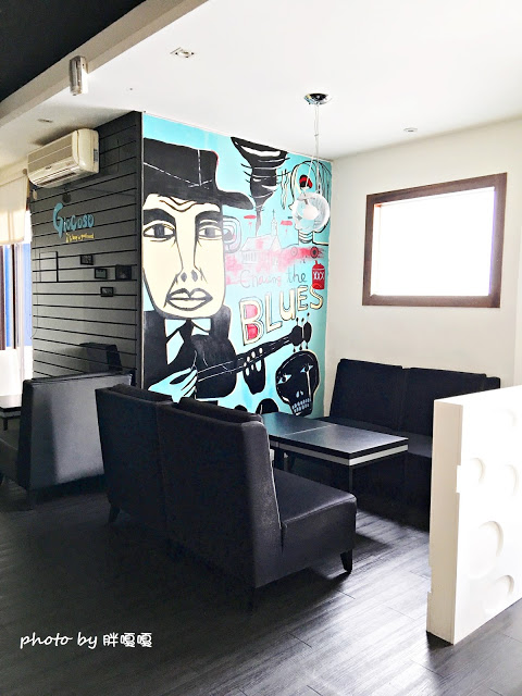 【台中 西區】Giocoso Café&Pasta→沒事亂闖,原來跑進了「被偷走的那五年」電影場景之一←寵物友善店,義大利麵還真不錯ya