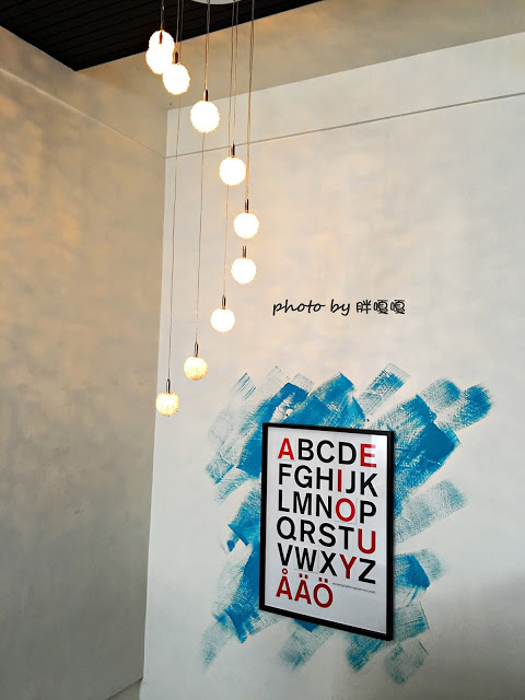 【台中 西區】Giocoso Café&Pasta→沒事亂闖,原來跑進了「被偷走的那五年」電影場景之一←寵物友善店,義大利麵還真不錯ya