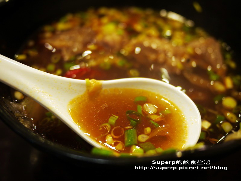 [小店食記]再訪台北萬芳的三犇精燉牛肉麵之依然夠水準