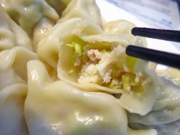 【台北美食】巧之味手工水餃-每到用餐時間爆多人潮的名店