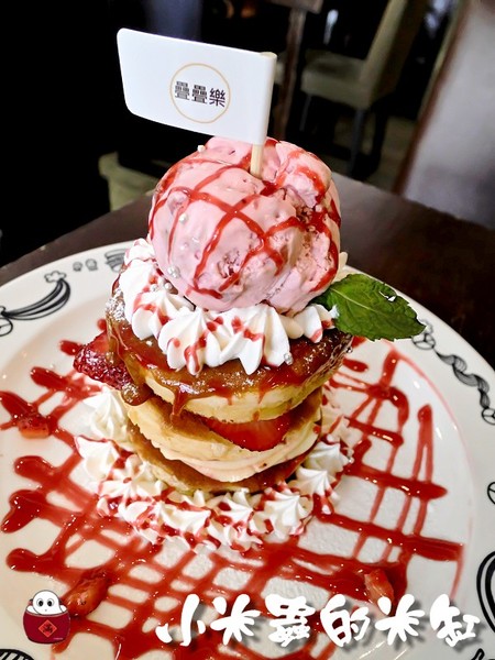 【捷運中山站】疊疊樂~鬆餅疊疊♩三明治也要疊疊♪充滿手繪塗鴉風格的可愛小店♥