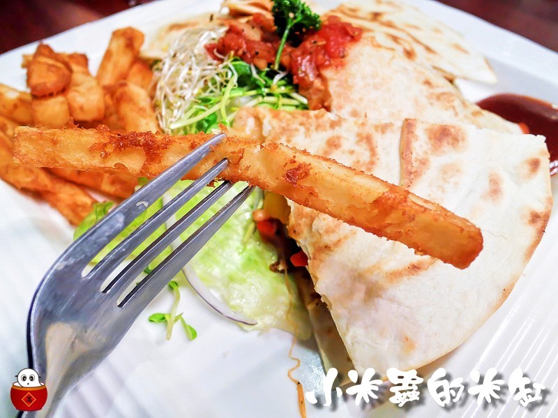 【捷運中山站】疊疊樂~焦糖肉桂蘋果疊疊樂/黑色魔幻疊疊疊/起司雞肉烤餅