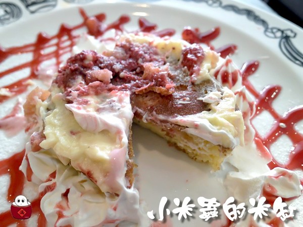 【捷運中山站】疊疊樂~鬆餅疊疊♩三明治也要疊疊♪充滿手繪塗鴉風格的可愛小店♥