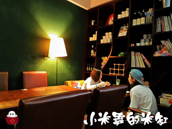 【捷運中山站】疊疊樂~鬆餅疊疊♩三明治也要疊疊♪充滿手繪塗鴉風格的可愛小店♥