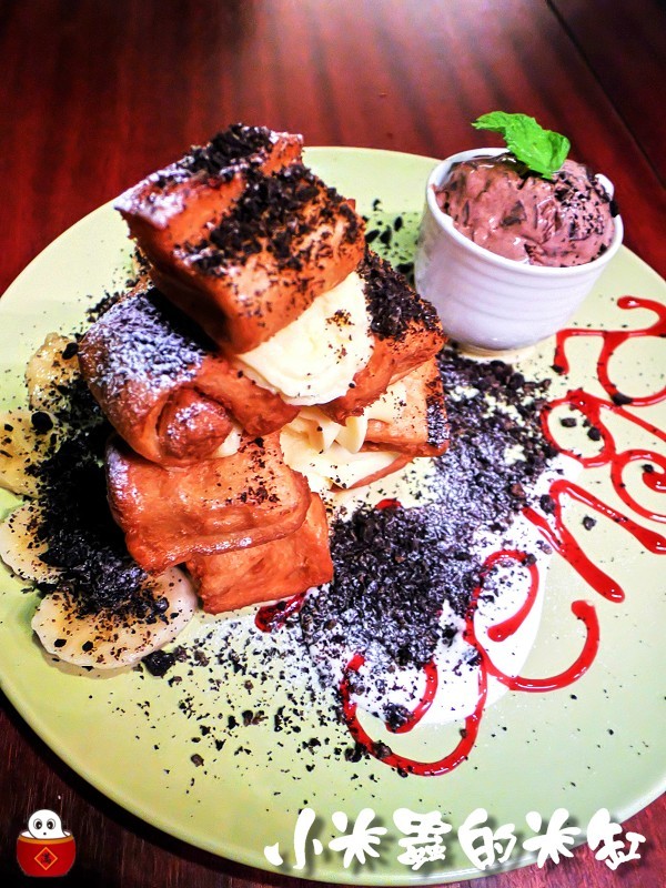 【捷運中山站】疊疊樂~焦糖肉桂蘋果疊疊樂/黑色魔幻疊疊疊/起司雞肉烤餅