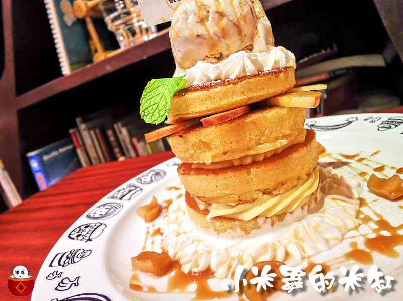 【捷運中山站】疊疊樂~焦糖肉桂蘋果疊疊樂/黑色魔幻疊疊疊/起司雞肉烤餅