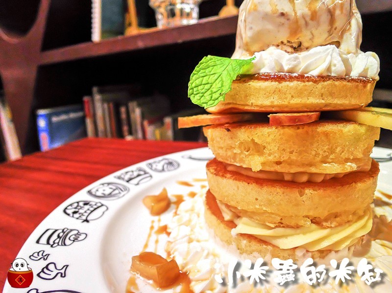 【捷運中山站】疊疊樂~焦糖肉桂蘋果疊疊樂/黑色魔幻疊疊疊/起司雞肉烤餅