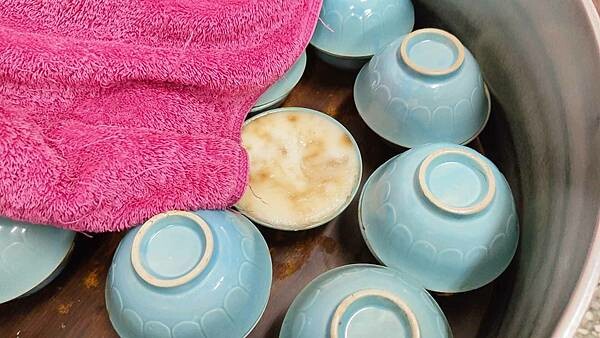 擁有最強的實力！超過５０年的老字號美食～！隱藏在狹小巷弄裡，是許多內行人絕對必吃的店家之一，更是多家