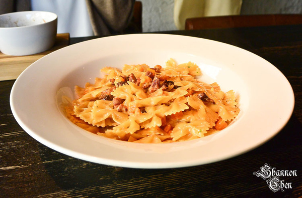 鬍子餐酒：*美食*Baffi 鬍子餐酒*平價的高級商業午餐