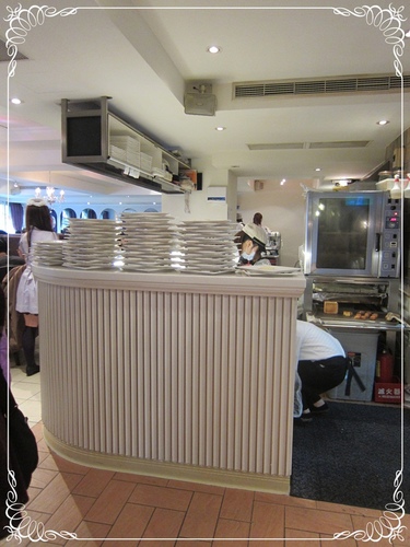 [食記] 跳舞香水(忠孝店)~法式金磚蜜糖吐司