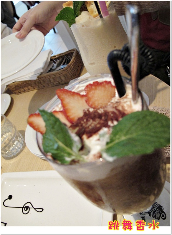 ＊面具魔幻－跳舞香水