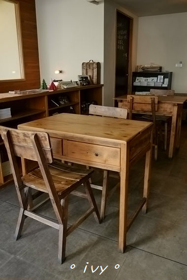 墨咖啡INK COFFEE：♡ 新竹食 ♡ 墨咖啡。咖啡跟甜點都深獲好評的藝文咖啡館