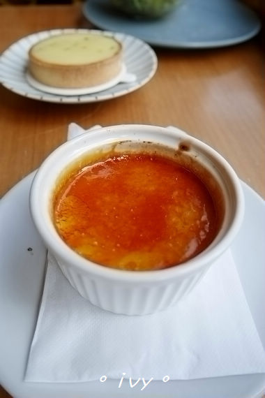 墨咖啡INK COFFEE：♡ 新竹食 ♡ 墨咖啡。咖啡跟甜點都深獲好評的藝文咖啡館