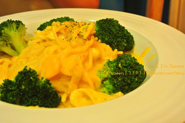 威尼斯義大利餐廳：[美食]台北♥俗俗就能吃到肚子歪掉♥威尼斯義大利餐廳