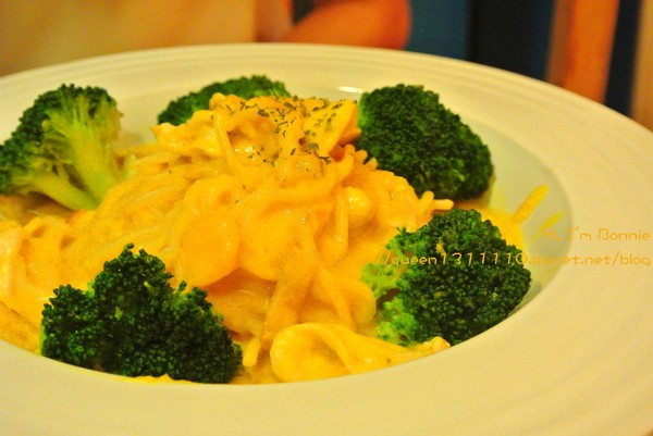 威尼斯義大利餐廳：[美食]台北♥俗俗就能吃到肚子歪掉♥威尼斯義大利餐廳