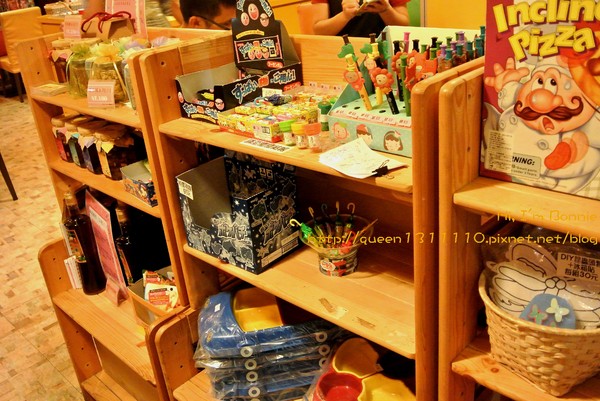 威尼斯義大利餐廳：[美食]台北♥俗俗就能吃到肚子歪掉♥威尼斯義大利餐廳