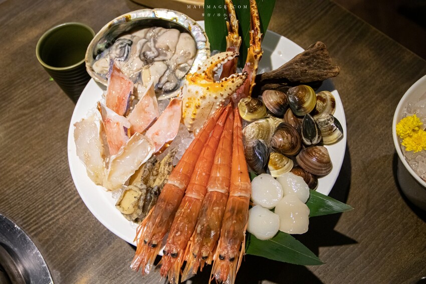 台北美食｜品火鍋帝王蟹鍋物吃到飽～台北10年老字號帝王蟹吃到飽餐廳！週年慶加碼日本A5和牛吃到飽只到5月