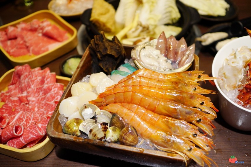 帝王蟹吃2隻就回本～手掌大天使蝦！50硬幣大干貝，品火鍋台北帝王蟹火鍋吃到飽推薦