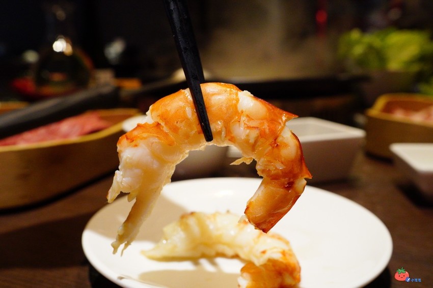 帝王蟹吃2隻就回本～手掌大天使蝦！50硬幣大干貝，品火鍋台北帝王蟹火鍋吃到飽推薦