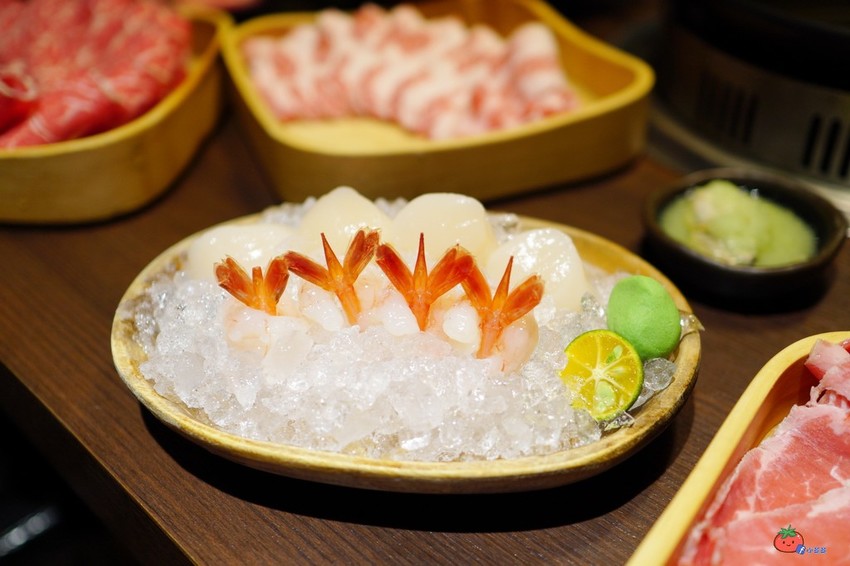 帝王蟹吃2隻就回本～手掌大天使蝦！50硬幣大干貝，品火鍋台北帝王蟹火鍋吃到飽推薦