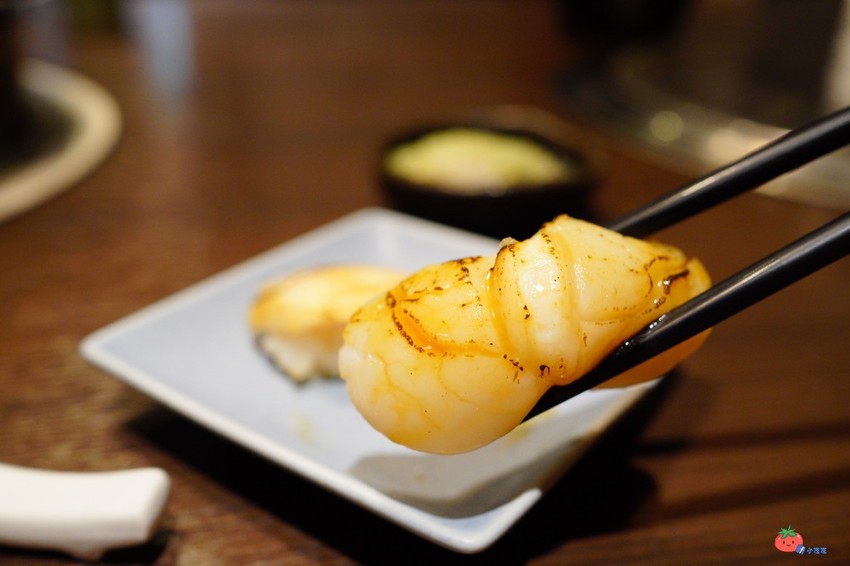 帝王蟹吃2隻就回本～手掌大天使蝦！50硬幣大干貝，品火鍋台北帝王蟹火鍋吃到飽推薦