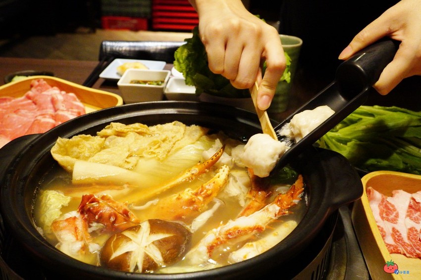 帝王蟹吃2隻就回本～手掌大天使蝦！50硬幣大干貝，品火鍋台北帝王蟹火鍋吃到飽推薦