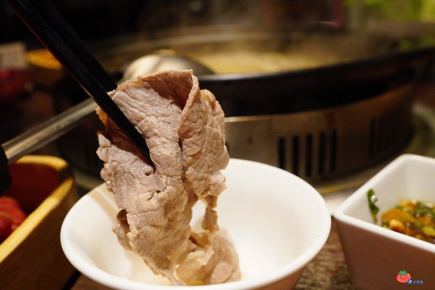 帝王蟹吃2隻就回本～手掌大天使蝦！50硬幣大干貝，品火鍋台北帝王蟹火鍋吃到飽推薦