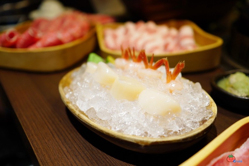 帝王蟹吃2隻就回本～手掌大天使蝦！50硬幣大干貝，品火鍋台北帝王蟹火鍋吃到飽推薦