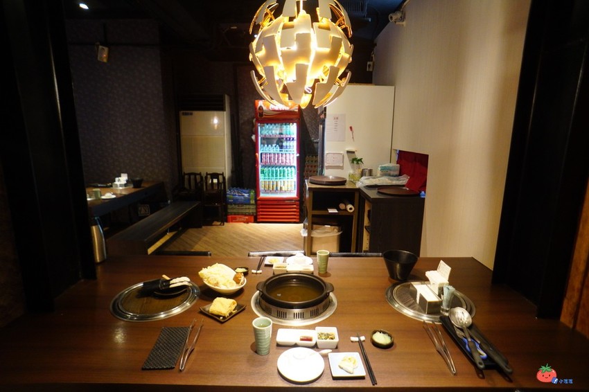 帝王蟹吃2隻就回本～手掌大天使蝦！50硬幣大干貝，品火鍋台北帝王蟹火鍋吃到飽推薦