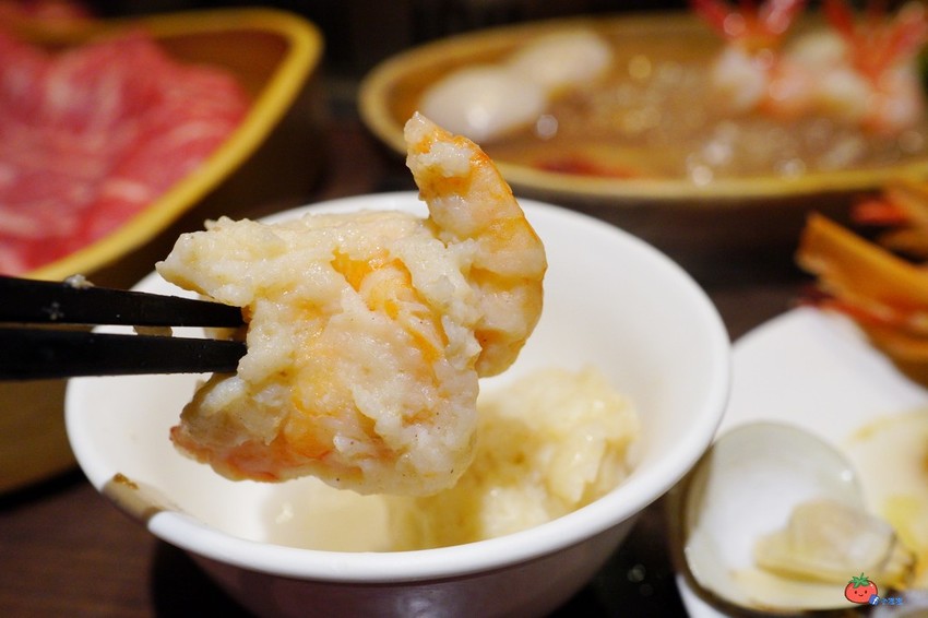 帝王蟹吃2隻就回本～手掌大天使蝦！50硬幣大干貝，品火鍋台北帝王蟹火鍋吃到飽推薦