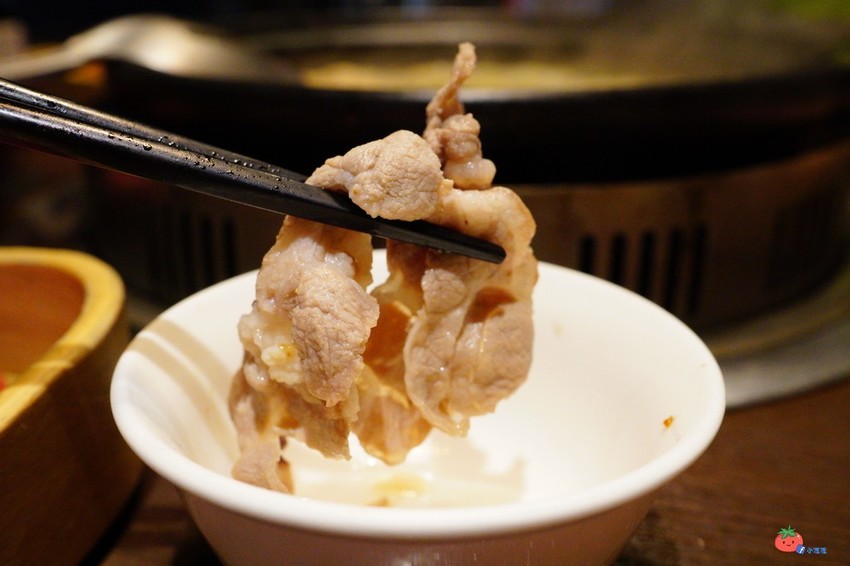 帝王蟹吃2隻就回本～手掌大天使蝦！50硬幣大干貝，品火鍋台北帝王蟹火鍋吃到飽推薦