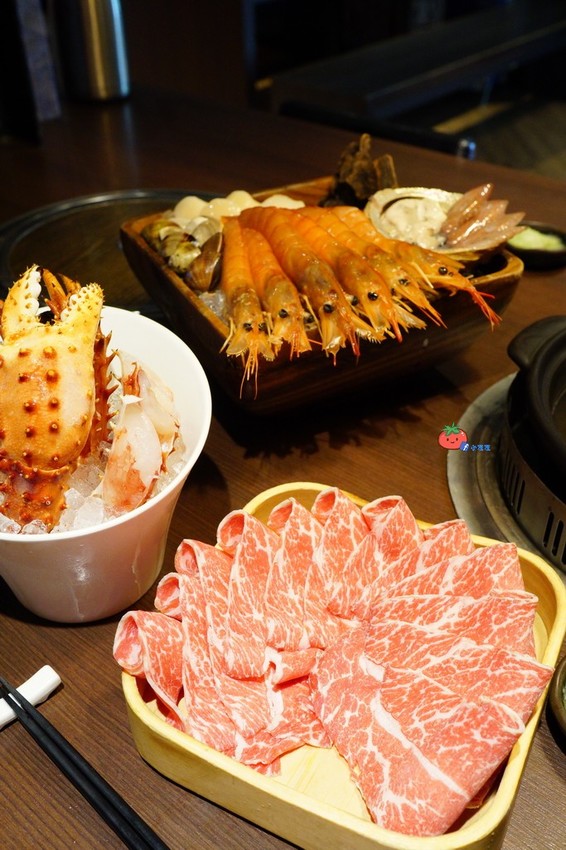 帝王蟹吃2隻就回本～手掌大天使蝦！50硬幣大干貝，品火鍋台北帝王蟹火鍋吃到飽推薦