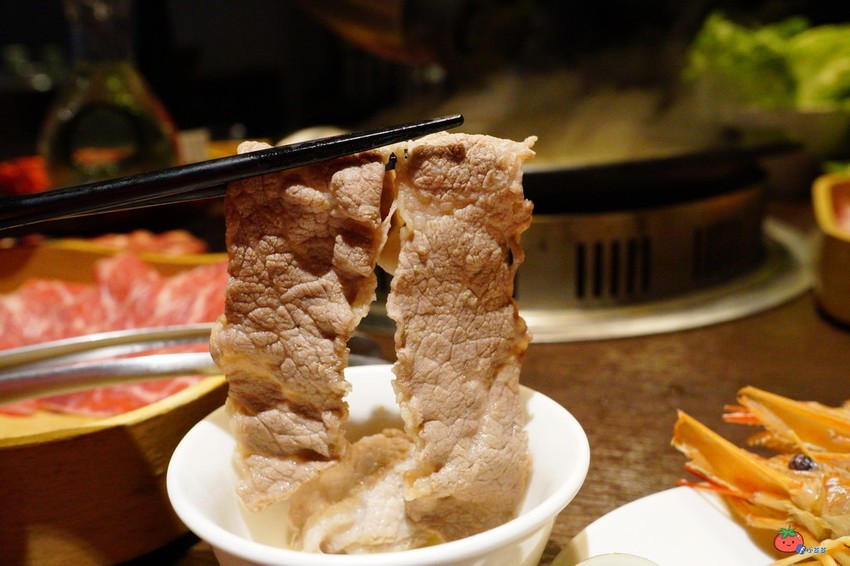 帝王蟹吃2隻就回本～手掌大天使蝦！50硬幣大干貝，品火鍋台北帝王蟹火鍋吃到飽推薦