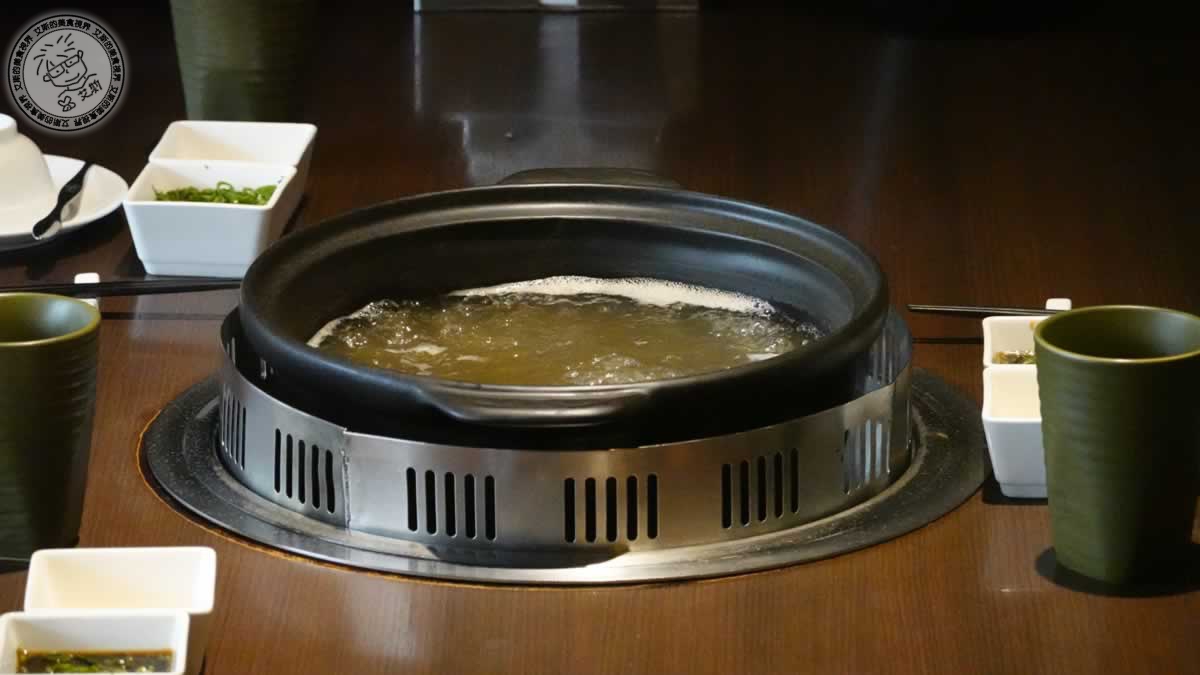 捷運中山站高檔美食推薦，帝王蟹、日本 A5 和牛吃到飽，CP值超高