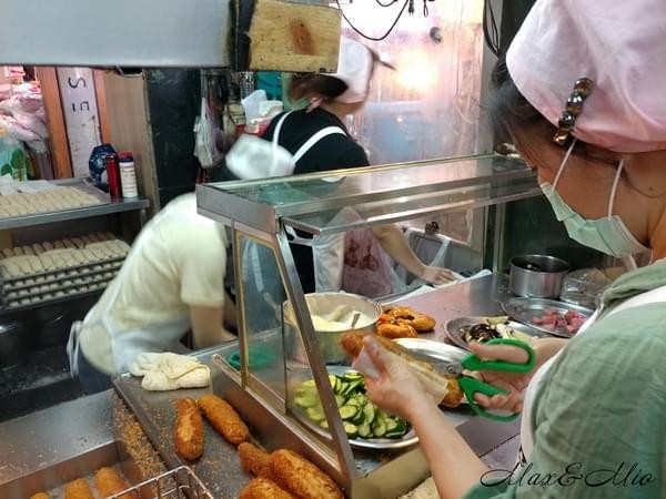 營養三明治(基隆廟口58攤)：基隆廟口夜市美食-營養三明治