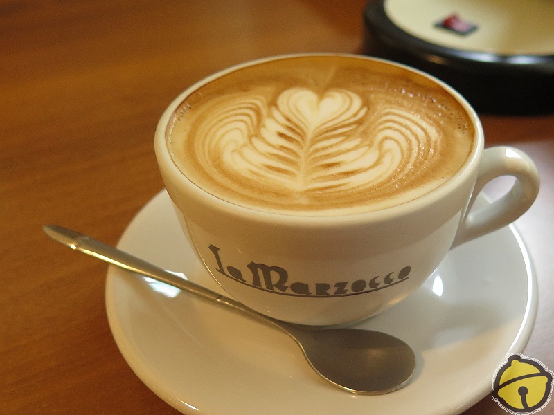 桃園市區。Caldi Coffee卡爾地咖啡館