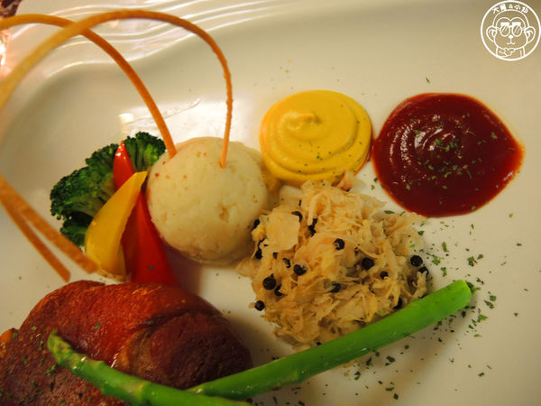 IN墅館:呷飽祙【桃園中壢・in墅館】在氣派別墅裡用餐 IN墅館:呷飽祙【桃園中壢・in墅館】在氣派別墅裡用餐