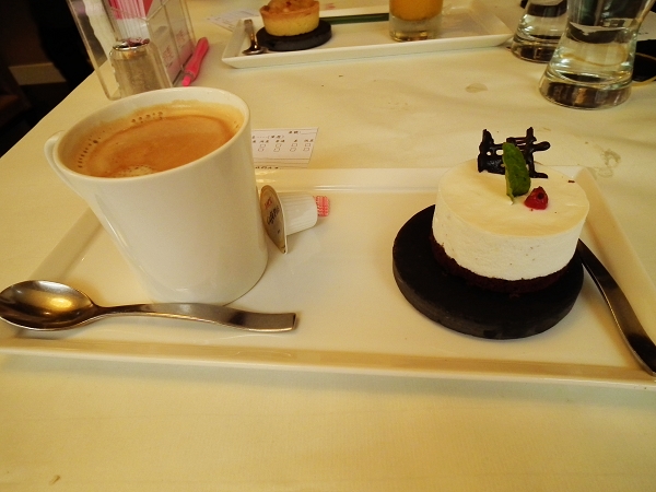 【食記】久違的餐廳享受，無肉也歡的情人節大餐--舒果(小禮物贈獎活動)