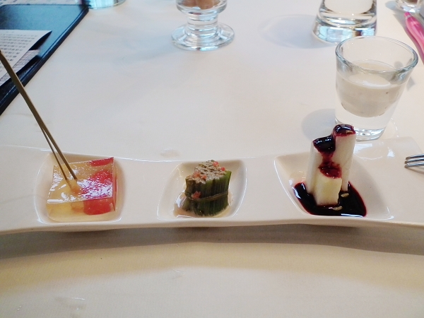 【食記】久違的餐廳享受，無肉也歡的情人節大餐--舒果(小禮物贈獎活動)