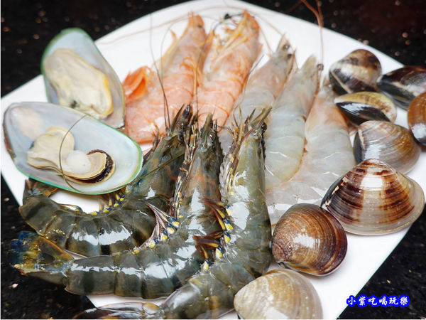 海鮮-小蒙牛頂級麻辣養生鍋中壢店  (2).jpg