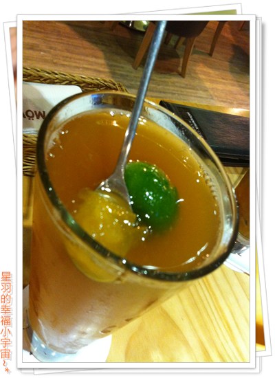 莫凡彼咖啡館(台中金典店)：【星羽愛美食-台中】放鬆氛圍，舒服精緻又好吃~莫凡彼咖啡館。