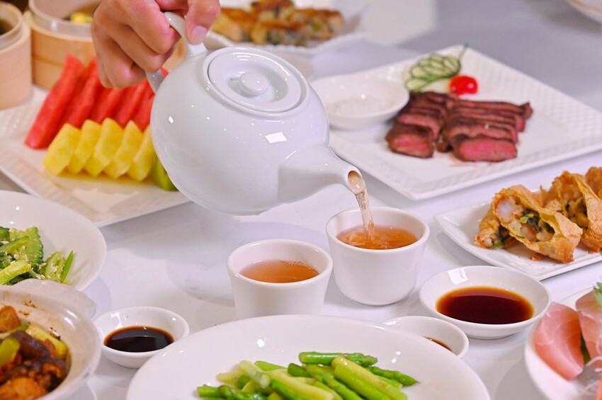 台中海鮮餐廳消費滿額送澎湃澳洲龍蝦海鮮鍋 澎湖新鮮直送海鮮網友好評推薦/阿利海鮮