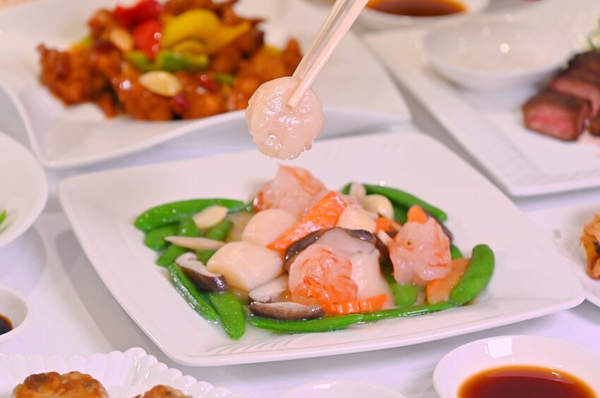 台中海鮮餐廳消費滿額送澎湃澳洲龍蝦海鮮鍋 澎湖新鮮直送海鮮網友好評推薦/阿利海鮮