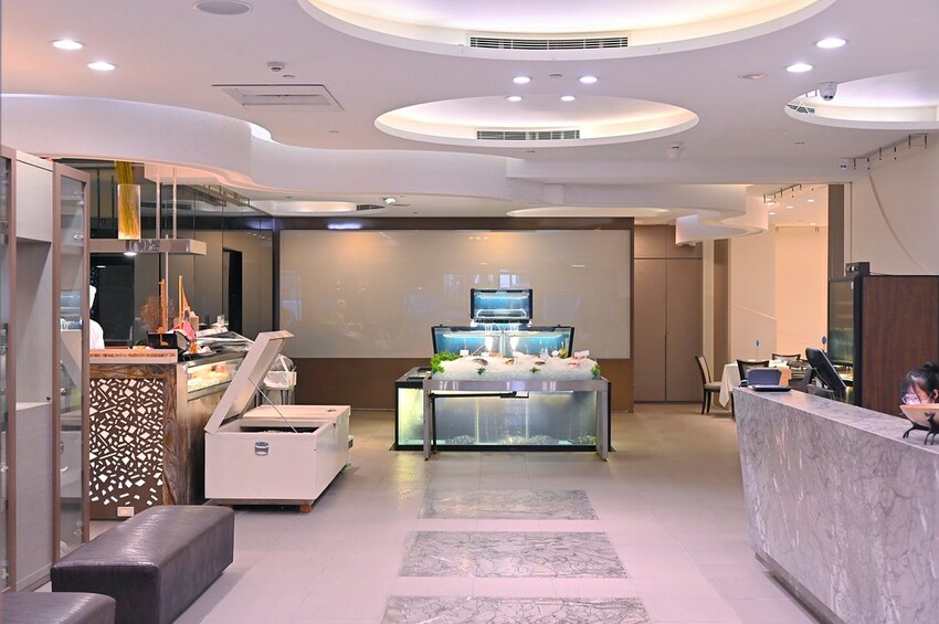 台中海鮮餐廳消費滿額送澎湃澳洲龍蝦海鮮鍋 澎湖新鮮直送海鮮網友好評推薦/阿利海鮮