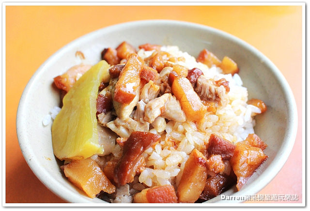 『桃園中壢小吃』嘉義大鍋湯魯肉飯雞肉飯★中壢人氣宵夜小吃店/重溫辦桌才吃得到的大鍋湯/必點魯肉+雞肉飯