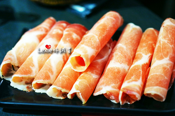 蒙古紅麻辣火鍋11