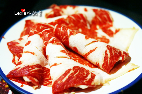 蒙古紅麻辣火鍋12