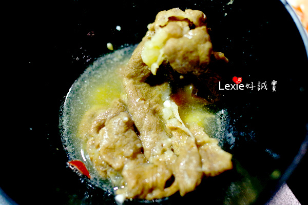 蒙古紅麻辣火鍋4