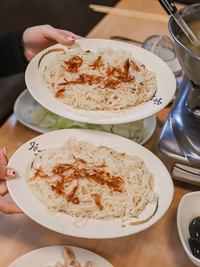 立冬進補首選，新竹薑母雞烏骨雞暖心又暖胃。